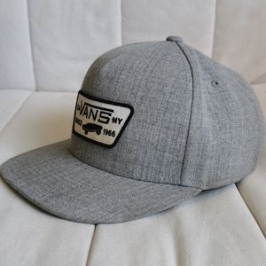 Vans snapback grey hat